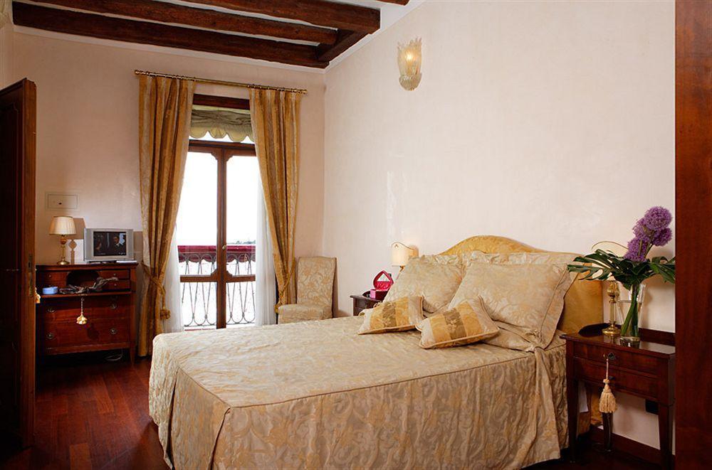 Bed and Breakfast La Rosa Dei Venti Венеция Экстерьер фото