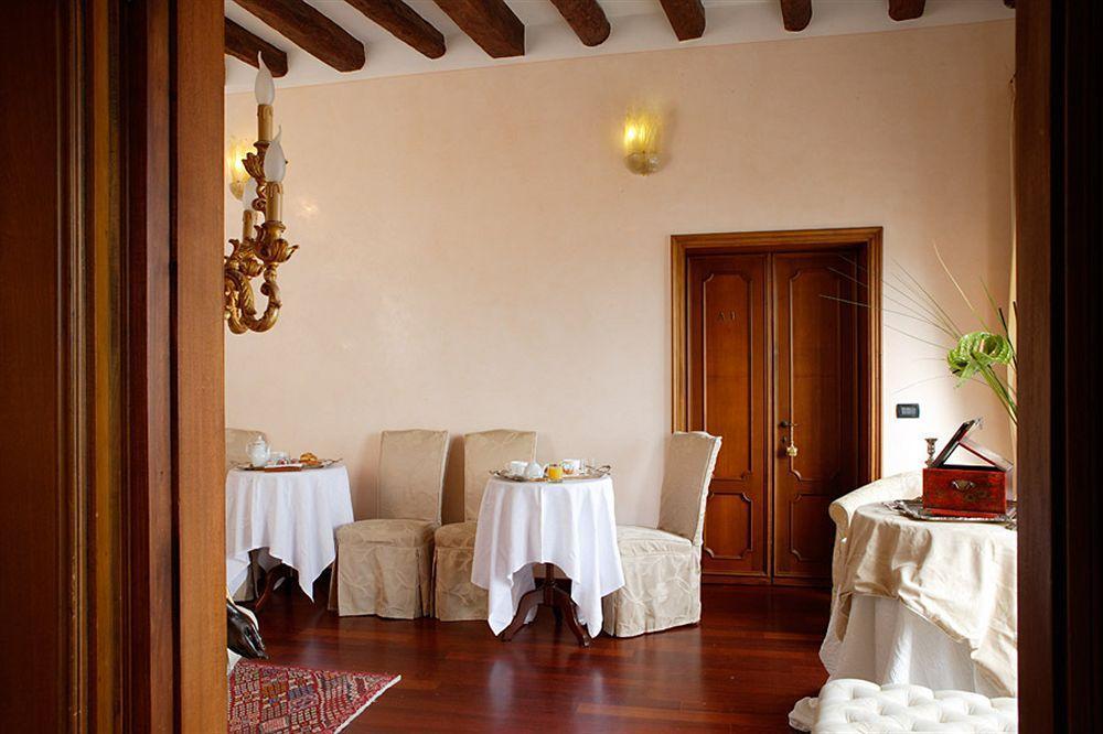 Bed and Breakfast La Rosa Dei Venti Венеция Экстерьер фото